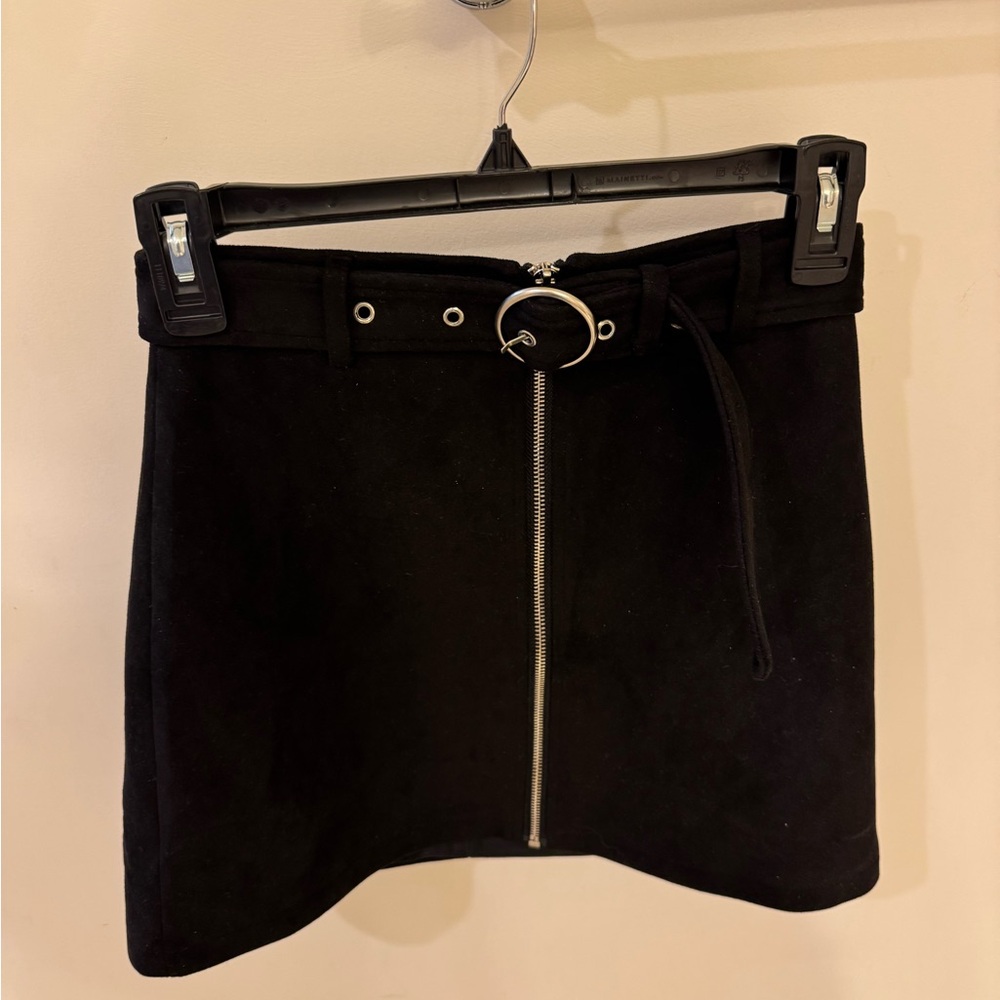 Forever 21 Black suede Mini Skirt with Silver Zipper
